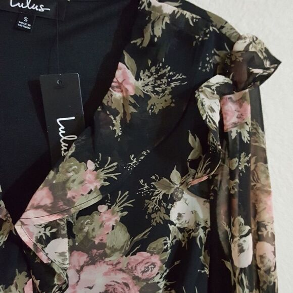 Lulu's Black Floral Ruffled Long Sleeve Top - Picture 9 of 16